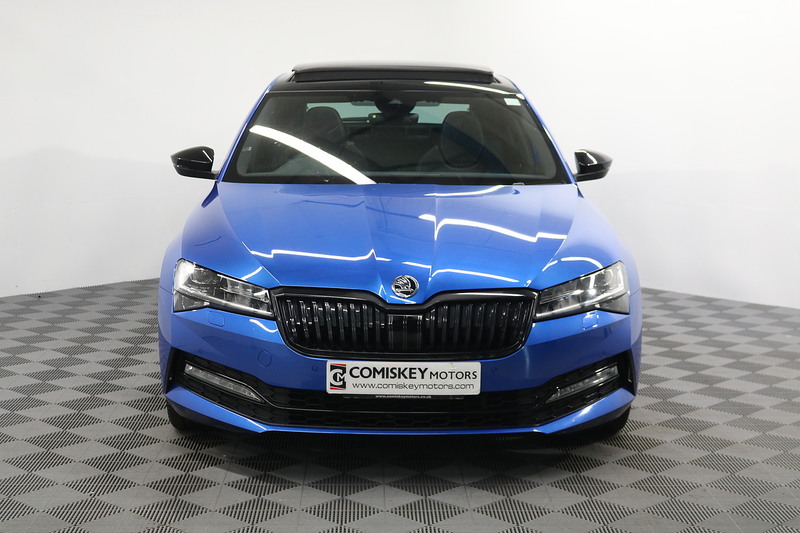 Skoda Superb TDI SportLine Plus - U13768