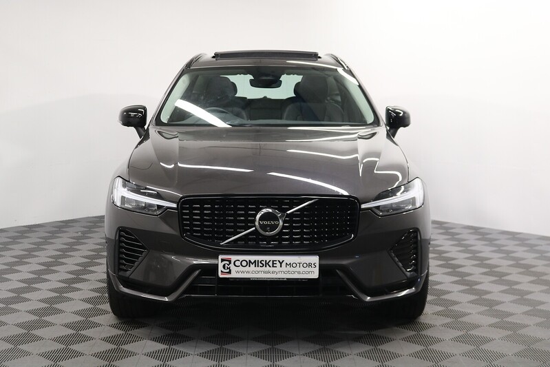Volvo XC60 h T6 Plus - U13802