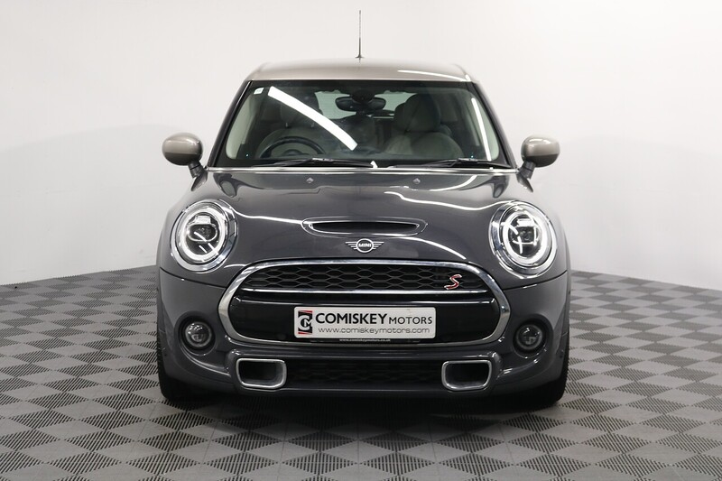 MINI Hatch Cooper S Exclusive - U13805
