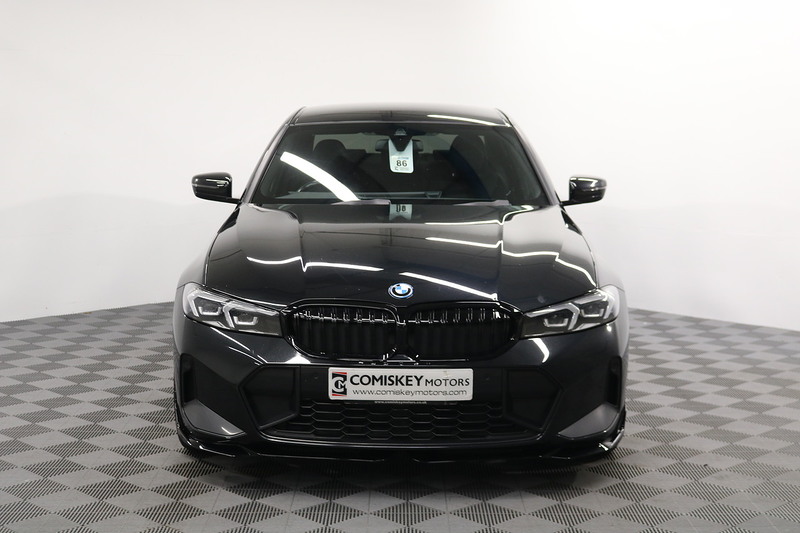 BMW 3 Series 330e M Sport - U13891