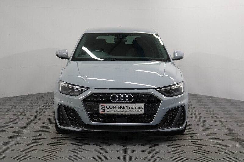 Audi A1 TFSI S line - U14029