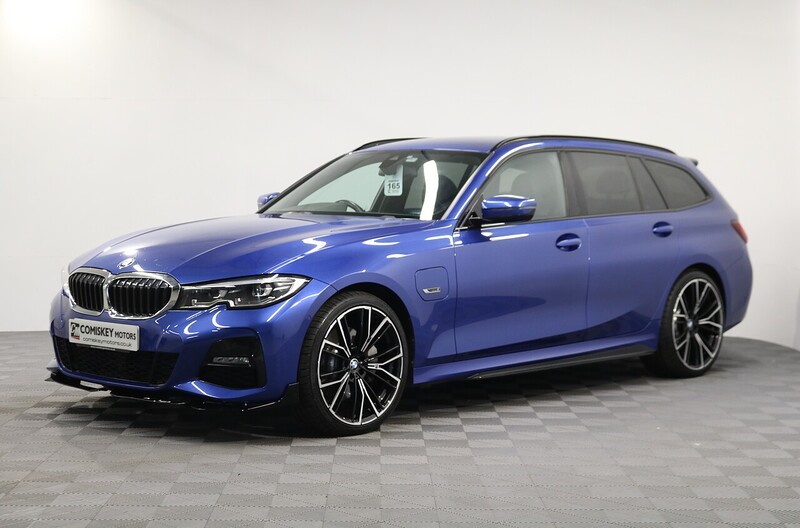 BMW 3 Series 330e M Sport - U14097