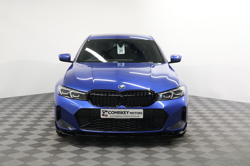 BMW 3 Series 330e M Sport - U14108