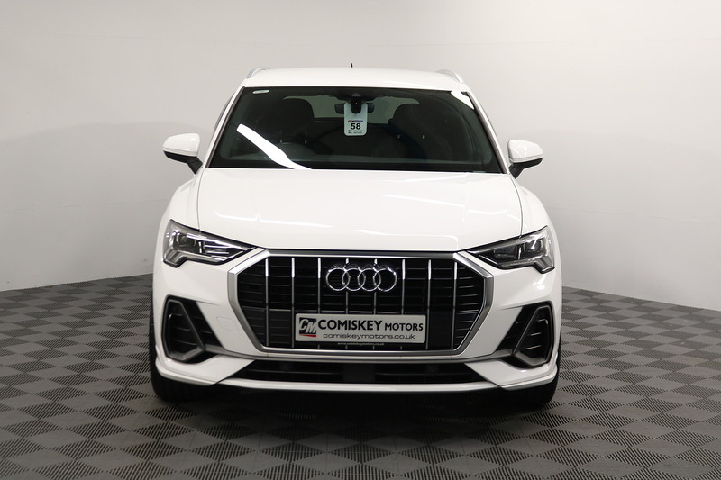 Audi Q3 TDI S line - U14138