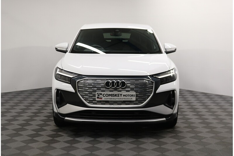 Audi Q4 e-tron S line - U14192