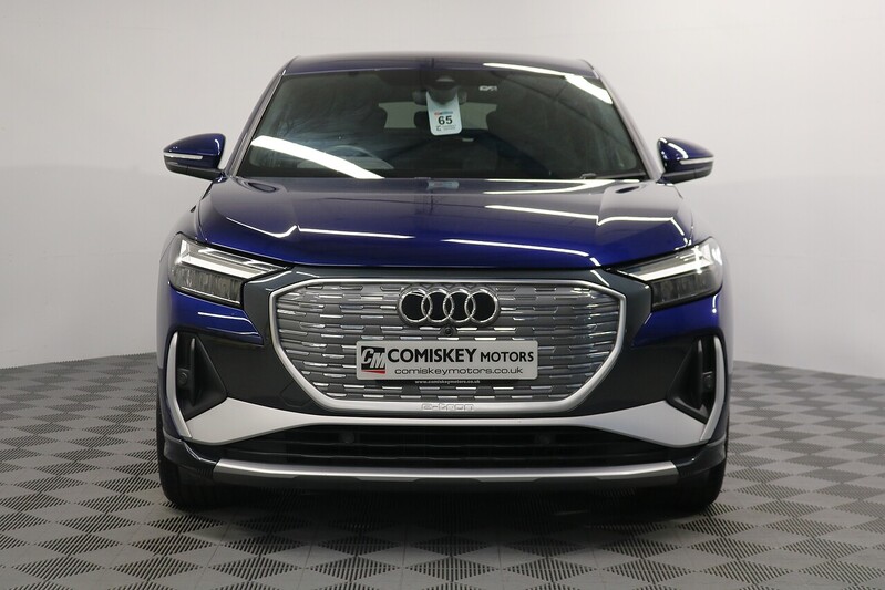 Audi Q4 e-tron S line - U14220