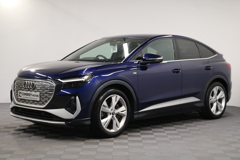 Audi Q4 e-tron S line - U14220