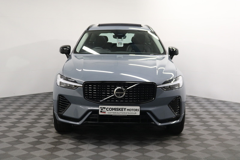 Volvo XC60 h T6 Plus - U14236