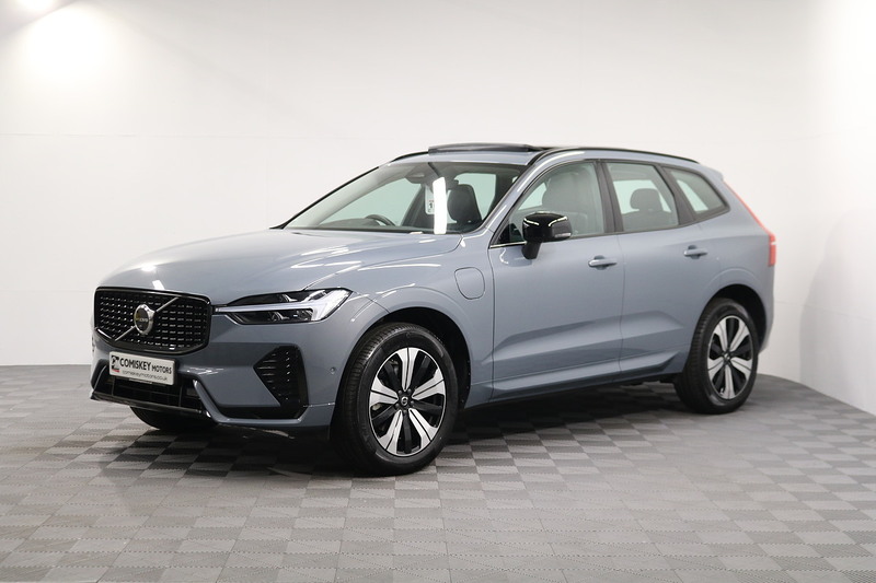 Volvo XC60 h T6 Plus - U14236