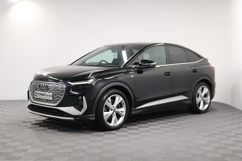 Audi Q4 e-tron S line - U14315