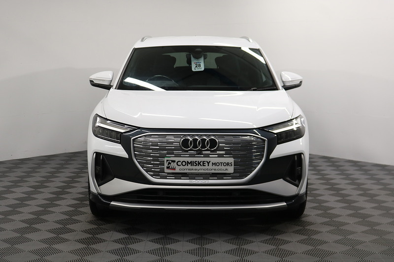 Audi Q4 e-tron S line - U14351