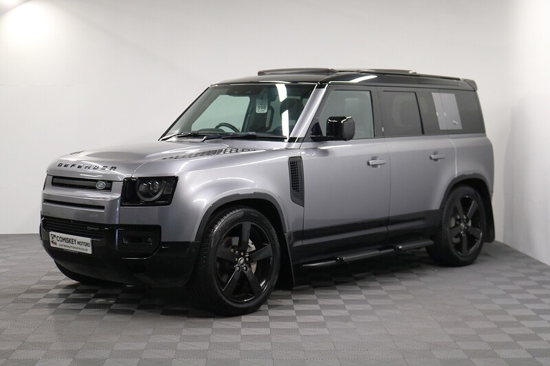 Land Rover Defender 110 D300 MHEV X-Dynamic SE - U14367