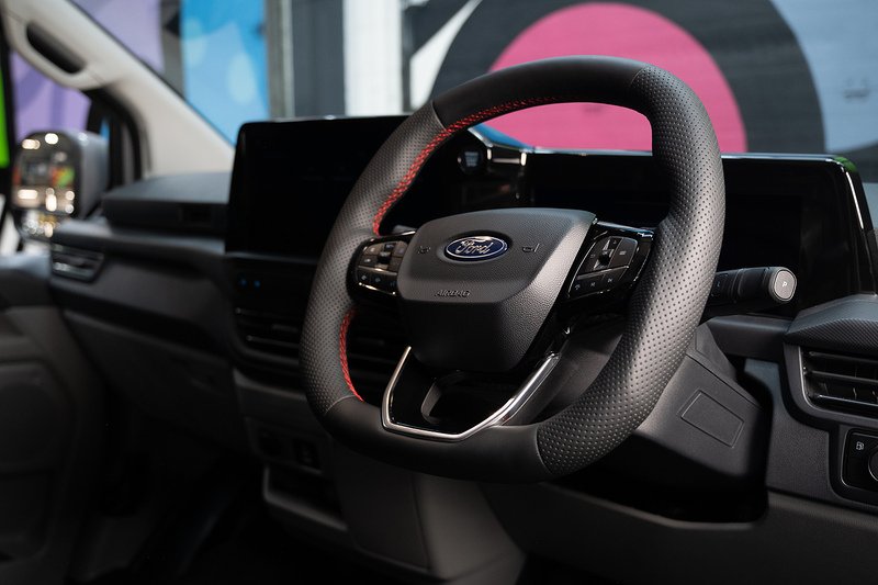 Ford Transit Custom 2.5 320 PHEV 232ps Auto Panel Van L1 H1 - N5296