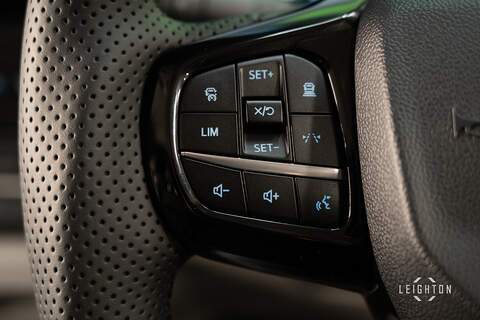 Ford Transit Custom 2.0 320 Diesel 170ps AutovPanel Van L2 H1 - N5347