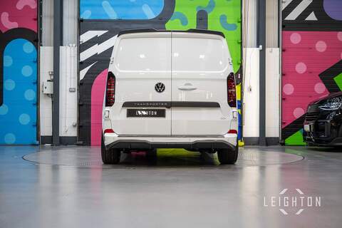 Volkswagen Transporter 2.0 T32 Diesel 150ps Manual Kombi SWB - N5104
