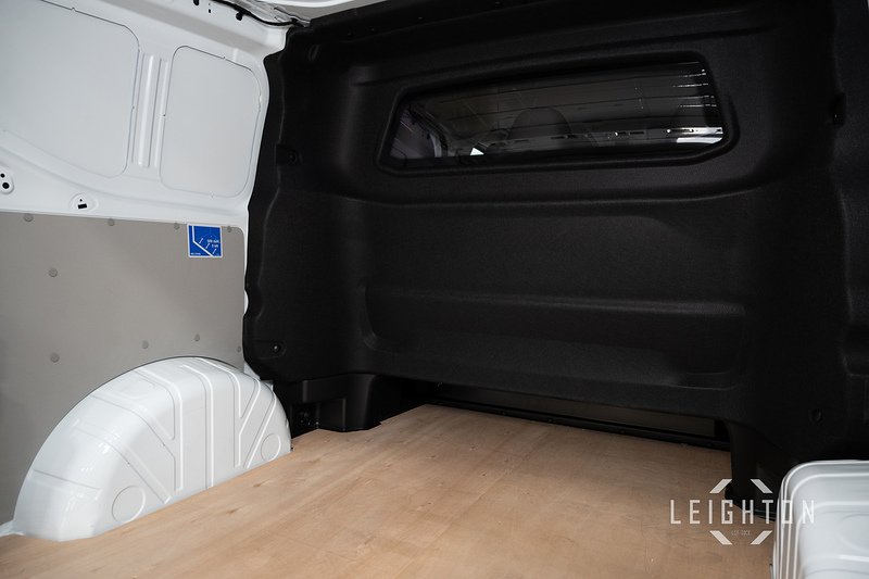Volkswagen Transporter 2.0 T32 Diesel 150ps Manual Kombi SWB - N5104