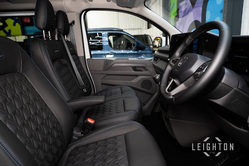 Volkswagen Transporter 2.0 T32 Diesel 150ps Manual Kombi SWB - N5104