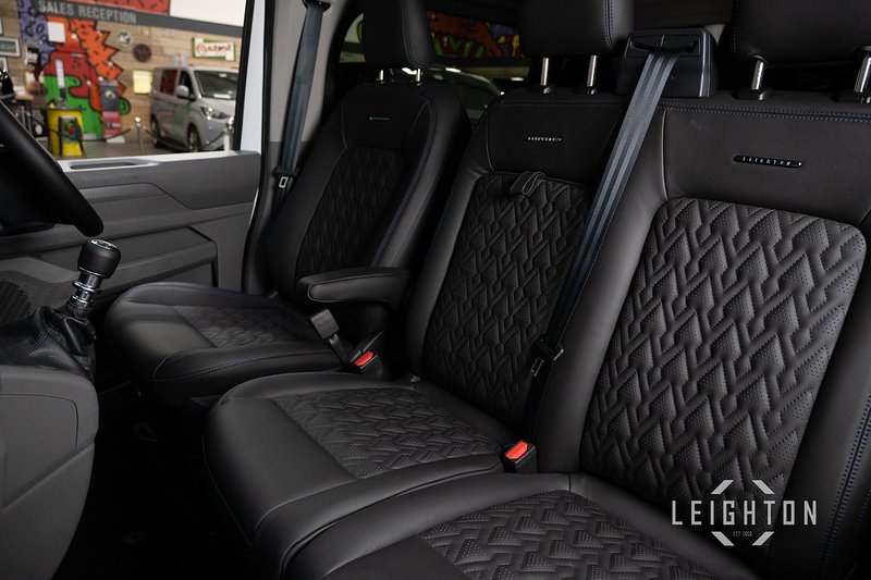 Volkswagen Transporter 2.0 T32 Diesel 150ps Manual Kombi SWB - N5104