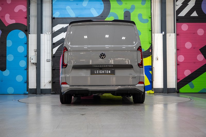 Volkswagen Transporter 2.0 T32 Diesel 150PS Auto 4MOTION KOMBI LWB - N5131