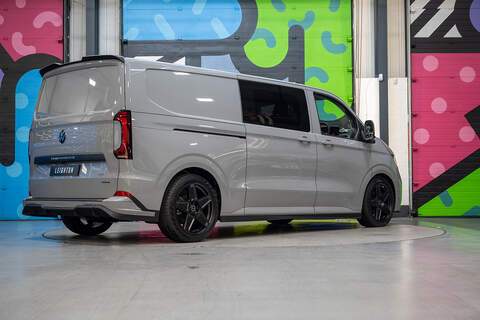 Volkswagen Transporter 2.0 T32 Diesel 150PS Auto 4MOTION KOMBI LWB - N5131