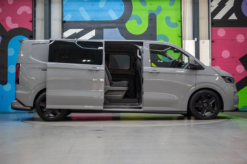 Volkswagen Transporter 2.0 T32 Diesel 150PS Auto 4MOTION KOMBI LWB - N5131