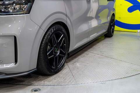 Volkswagen Transporter 2.0 T32 Diesel 150PS Auto 4MOTION KOMBI LWB - N5131