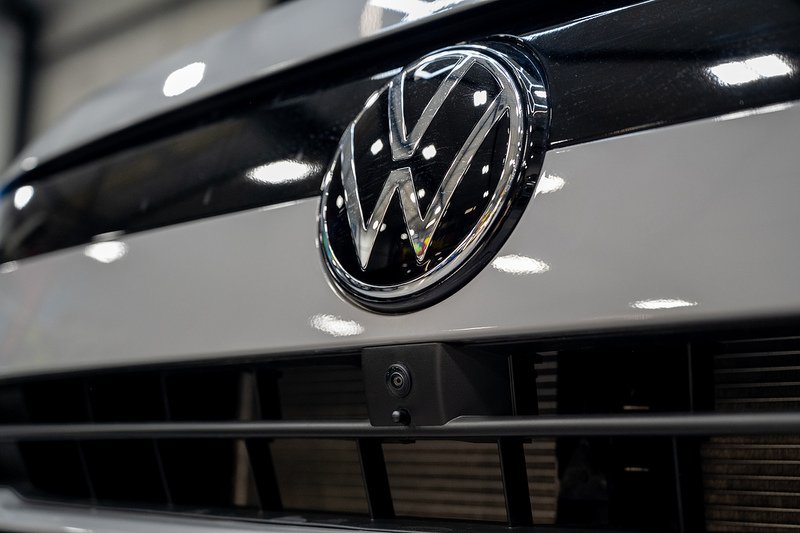 Volkswagen Transporter 2.0 T32 Diesel 150PS Auto 4MOTION KOMBI LWB - N5131