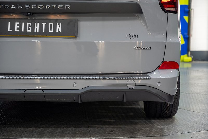 Volkswagen Transporter 2.0 T32 Diesel 150PS Auto 4MOTION KOMBI LWB - N5131