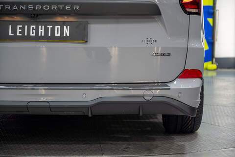 Volkswagen Transporter 2.0 T32 Diesel 150PS Auto 4MOTION KOMBI LWB - N5131