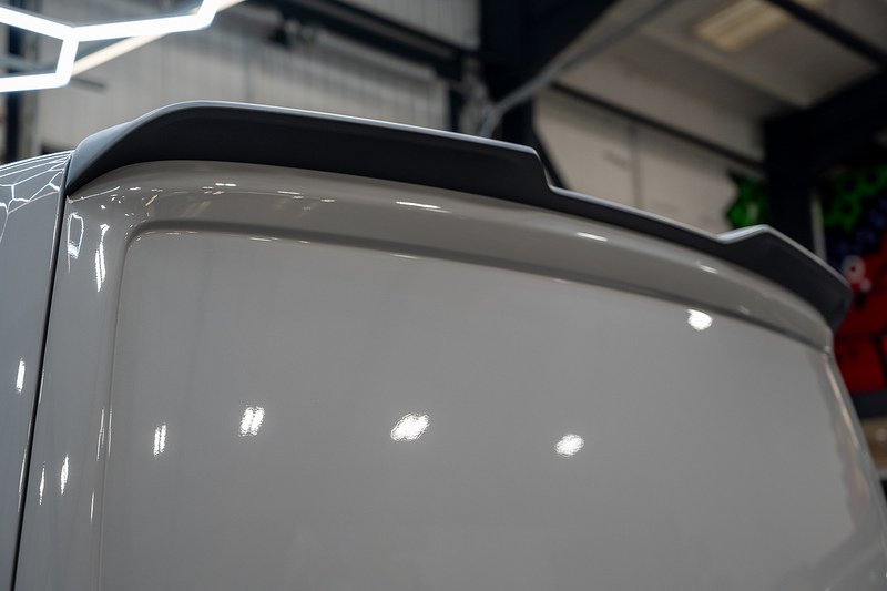 Volkswagen Transporter 2.0 T32 Diesel 150PS Auto 4MOTION KOMBI LWB - N5131