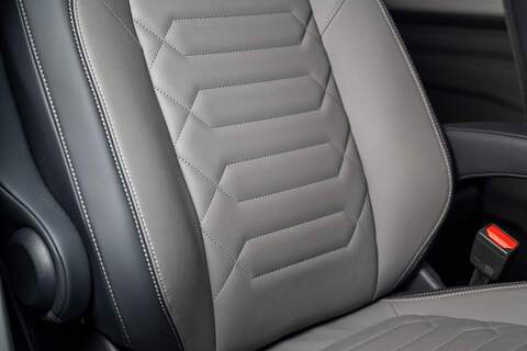 Volkswagen Transporter 2.0 T32 Diesel 150PS Auto 4MOTION KOMBI LWB - N5131