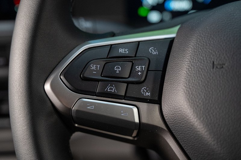 Volkswagen Transporter 2.0 T32 Diesel 150PS Auto 4MOTION KOMBI LWB - N5131