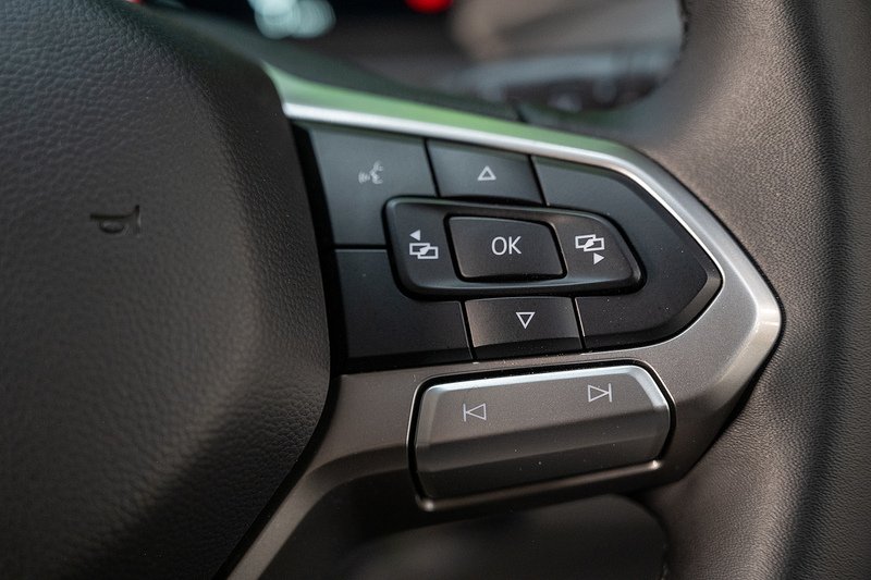 Volkswagen Transporter 2.0 T32 Diesel 150PS Auto 4MOTION KOMBI LWB - N5131