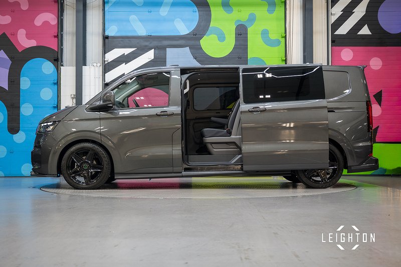 Volkswagen Transporter 2.0 T32 Diesel 150ps Auto 4Motion Kombi LWB - N5135