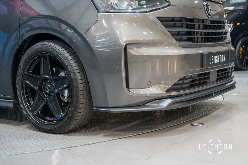 Volkswagen Transporter 2.0 T32 Diesel 150ps Auto 4Motion Kombi LWB - N5135