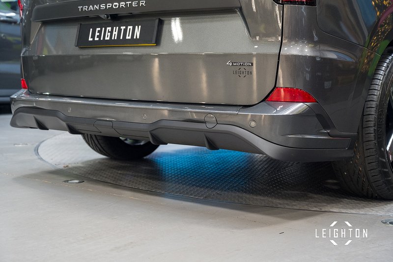 Volkswagen Transporter 2.0 T32 Diesel 150ps Auto 4Motion Kombi LWB - N5135