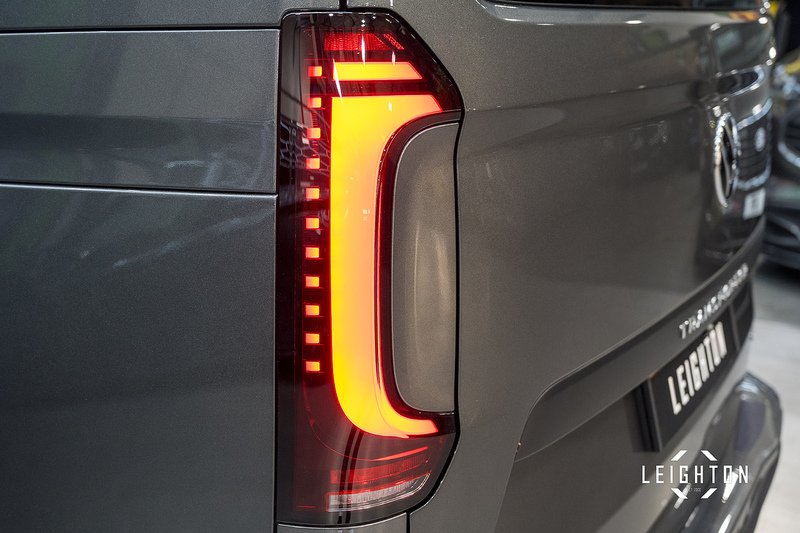 Volkswagen Transporter 2.0 T32 Diesel 150ps Auto 4Motion Kombi LWB - N5135