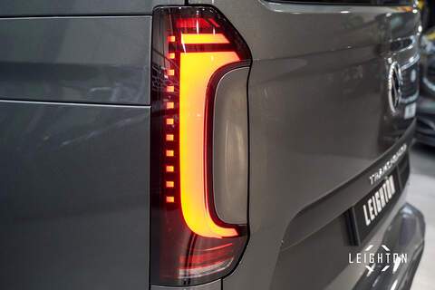 Volkswagen Transporter 2.0 T32 Diesel 150ps Auto 4Motion Kombi LWB - N5135