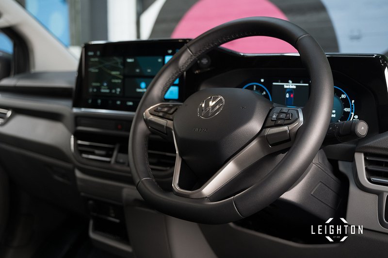 Volkswagen Transporter 2.0 T32 Diesel 150ps Auto 4Motion Kombi LWB - N5135