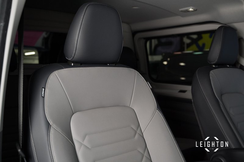 Volkswagen Transporter 2.0 T32 Diesel 150ps Auto 4Motion Kombi LWB - N5135