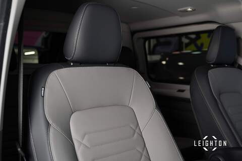 Volkswagen Transporter 2.0 T32 Diesel 150ps Auto 4Motion Kombi LWB - N5135