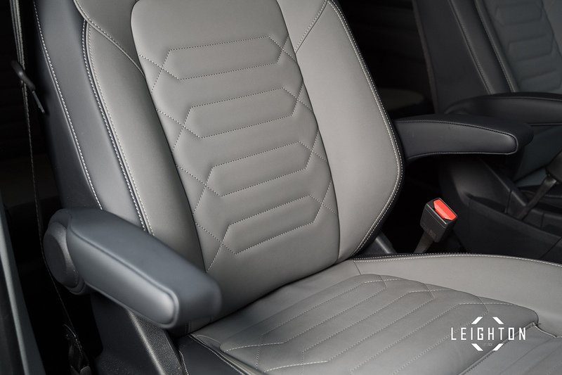 Volkswagen Transporter 2.0 T32 Diesel 150ps Auto 4Motion Kombi LWB - N5135