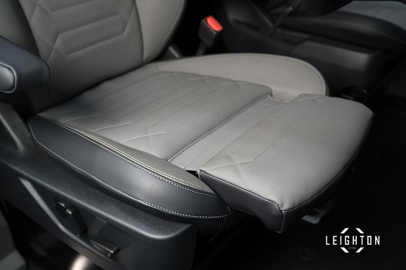 Volkswagen Transporter 2.0 T32 Diesel 150ps Auto 4Motion Kombi LWB - N5135