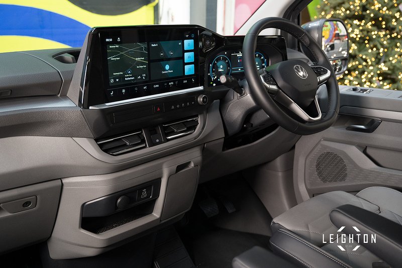 Volkswagen Transporter 2.0 T32 Diesel 150ps Auto 4Motion Kombi LWB - N5135