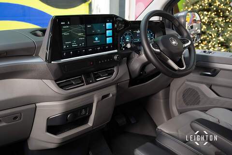 Volkswagen Transporter 2.0 T32 Diesel 150ps Auto 4Motion Kombi LWB - N5135