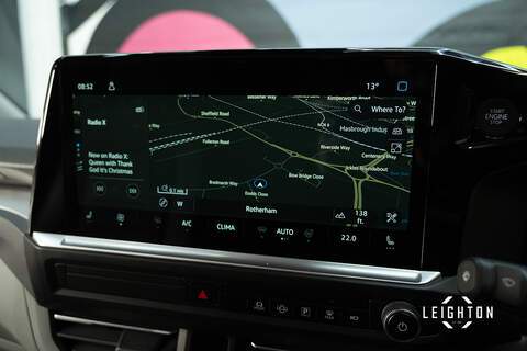 Volkswagen Transporter 2.0 T32 Diesel 150ps Auto 4Motion Kombi LWB - N5135