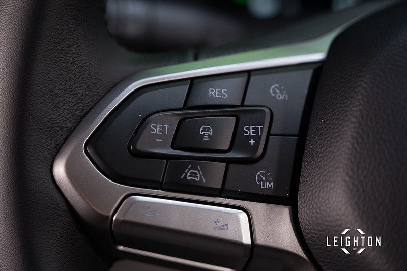 Volkswagen Transporter 2.0 T32 Diesel 150ps Auto 4Motion Kombi LWB - N5135