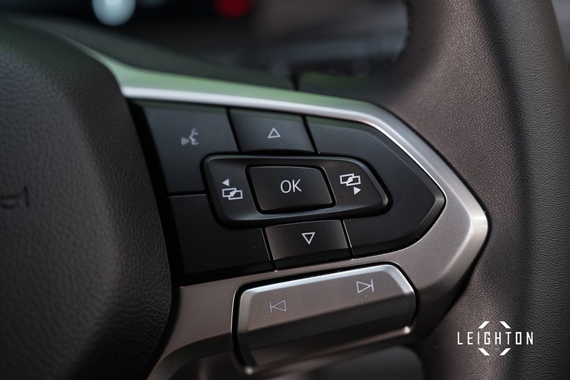 Volkswagen Transporter 2.0 T32 Diesel 150ps Auto 4Motion Kombi LWB - N5135