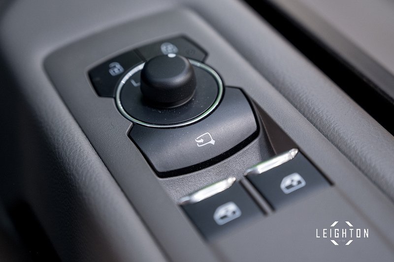 Volkswagen Transporter 2.0 T32 Diesel 150ps Auto 4Motion Kombi LWB - N5135