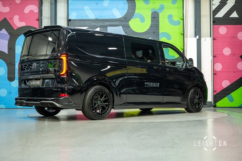 Volkswagen Transporter 2.0 T32 Diesel 150ps Auto 4Motion Kombi LWB - N5138